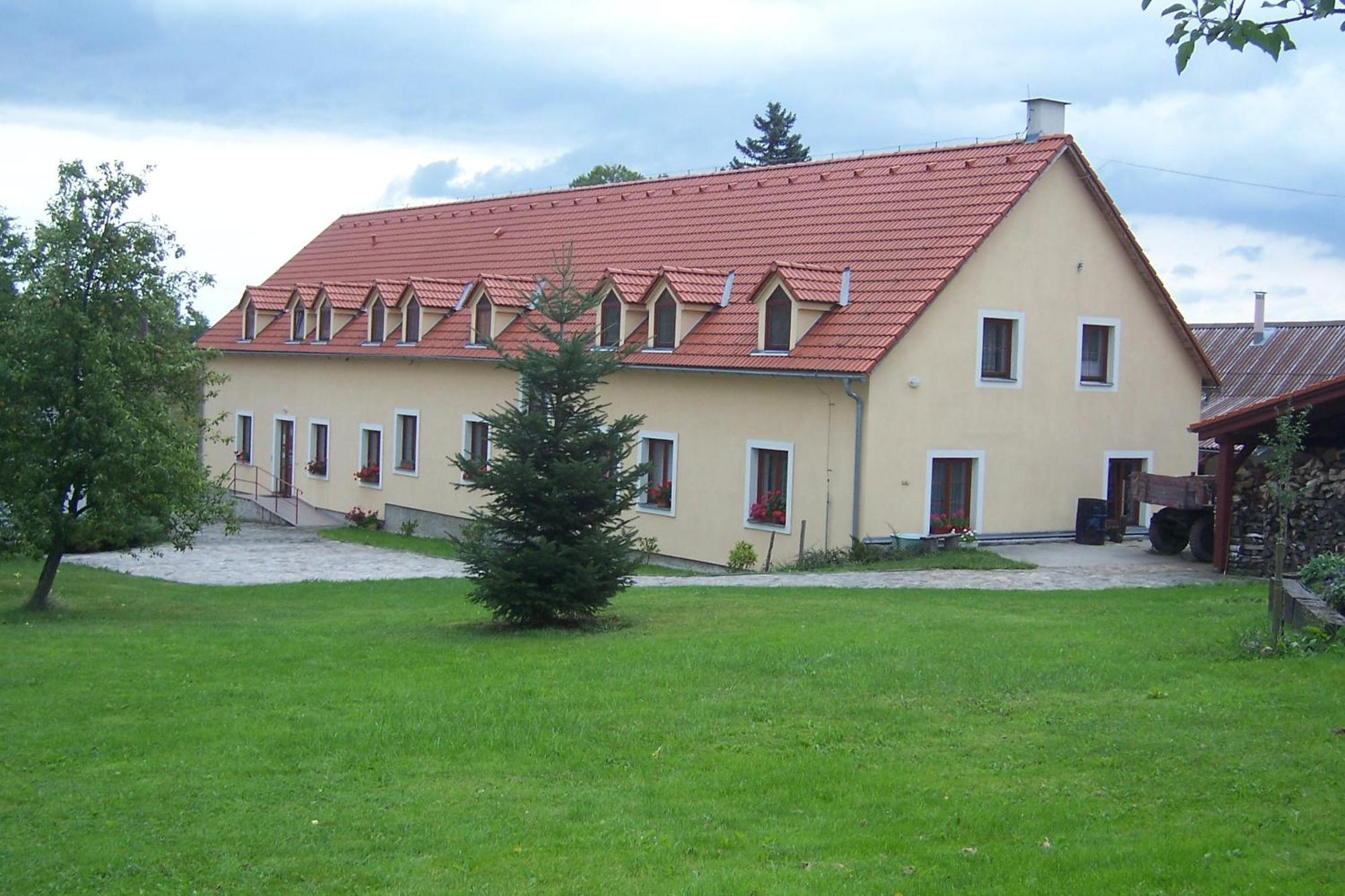 Penzion U Krumlova Srnin Exterior photo